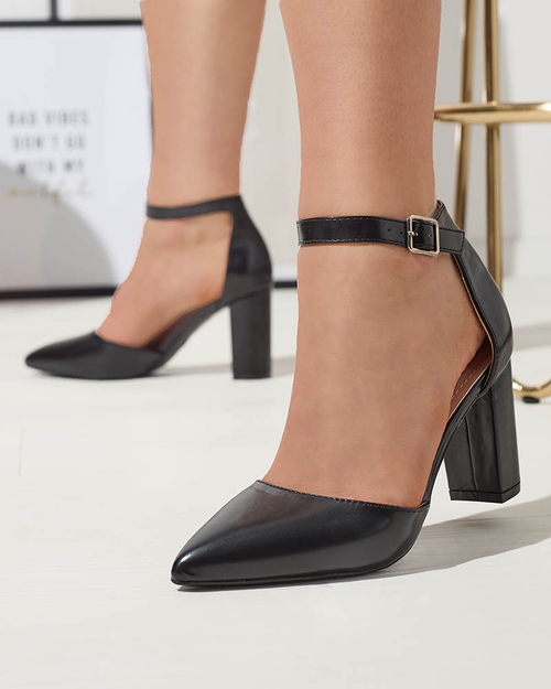 Жіночі туфлі-човники на шпильці чорного кольору - Взуття