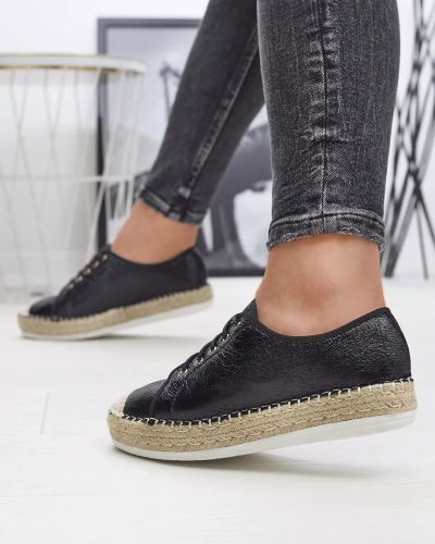 Сріблясті жіночі кросівки на шнурівці Furmoni - Shoes