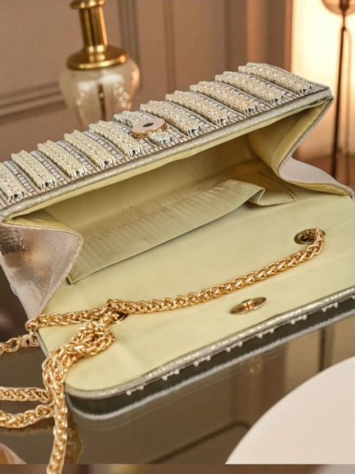 Royalfashion Копертова жіноча сумочка з цирконами Elira Dusk