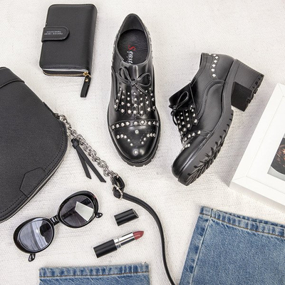 Чорне низьке взуття на товстій стійці Колорадо - Взуття