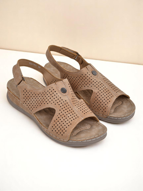 Royalfashion Жіночі ажурні сандалі Leminni