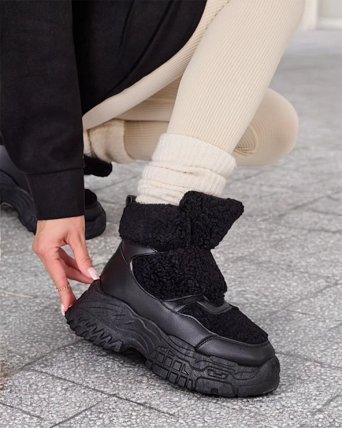 Жіночі снігоступи Royalfashion з овчиною Segulla