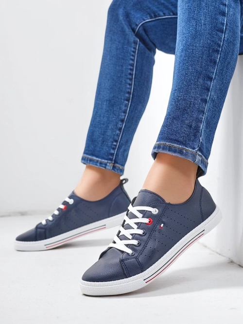 Royalfashion Жіночі кросівки з еко-шкіри Keopsa