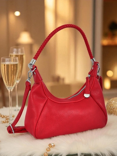 Royalfashion Маленька жіноча сумочка з екошкіри з декоративним ремінцем Lacquea