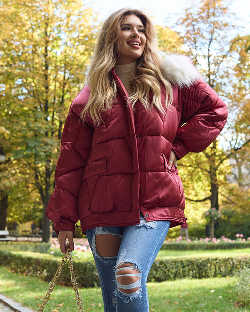Бордова жіноча зимова куртка