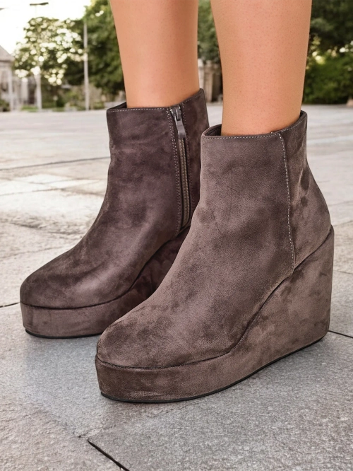 Жіночі черевики на каблуку Royalfashion Sieffa