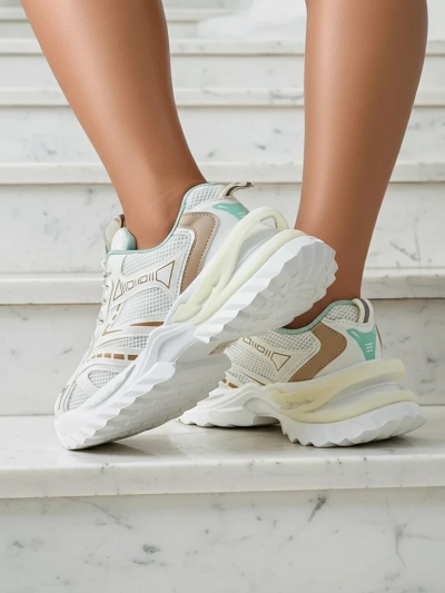 Royalfashion Dámské sportovní sneakers na silnější podešvi Nettes