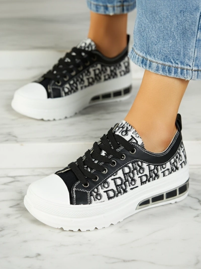 Sneakers Livia v černo-bílé barvě s platformou