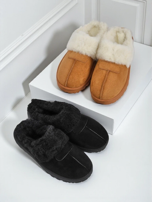 Короткі жіночі черевики a'la снігоходи з хутром Velour Fang