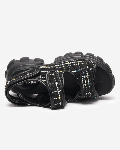 Чорні жіночі босоніжки Pungia