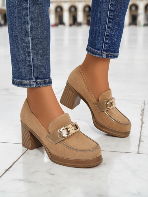 Жіночі Лофери Perseida – світло-коричневі замшеві на підборах елегантні