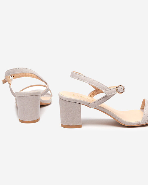 Жіночі босоніжки на стійкі сірого кольору Usopi - Взуття