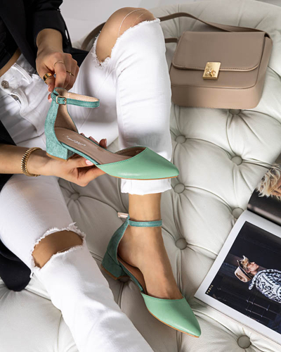 Зелені жіночі босоніжки на низькому каблуці Areda