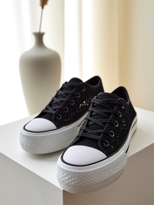 Royalfashion Жіноче перфороване кросівки Nizzet