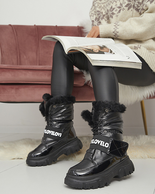 Черевики жіночі на плоскій підошві чорного кольору Sapollo- Взуття