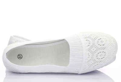 Białe baleriny slip-on - Obuwie