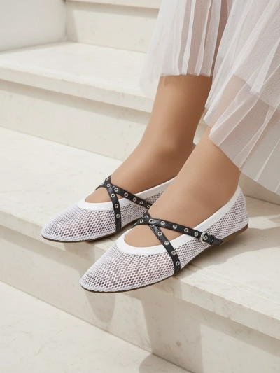 Балетки Royalfashion Calista Bianca – сітчасті білі жіночі туфлі з чорними ремінцями