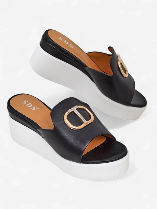 Royalfashion жіночі шльопанці на танкетці Daffin