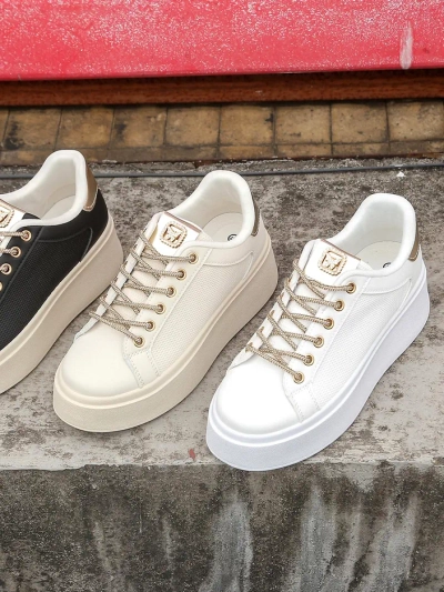 Royalfashion жіночі спортивні кросівки з декоративними шнурками Eone