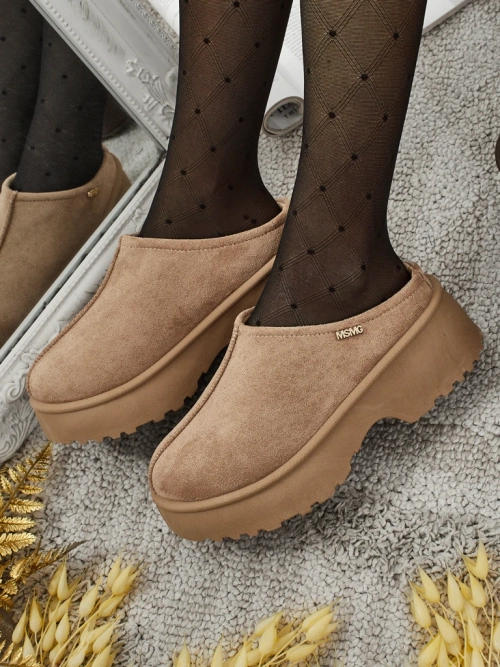 Короткі черевики a'la снігоходи жіночі з хутром Calindra