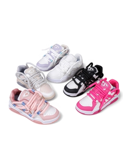 Royalfashion Dámské sportovní tenisky s dekorativními tkaničkami Clesiv