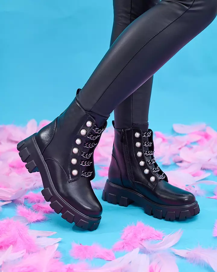 OUTLET Royalfashion Чорні жіночі чоботи з перлинами Perlanella