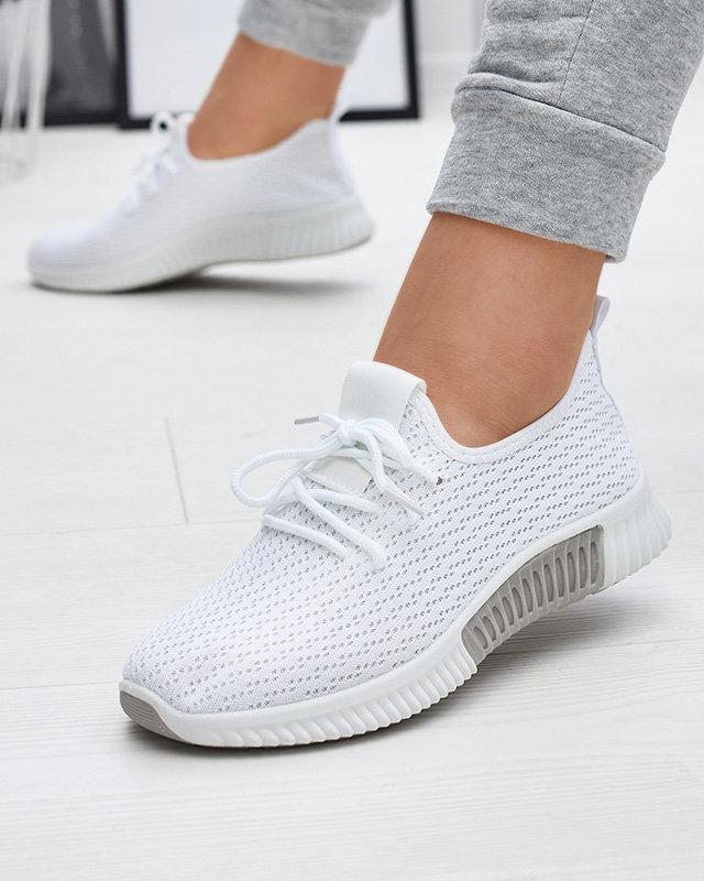 Білі жіночі тканинні спортивні кросівки Vobbu- Footwear