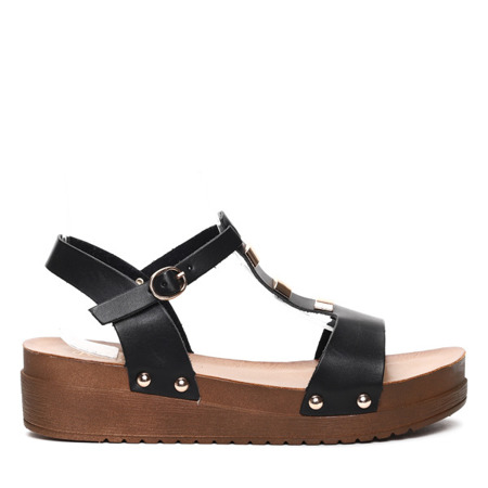 Czarne sandałki na platformie- Obuwie