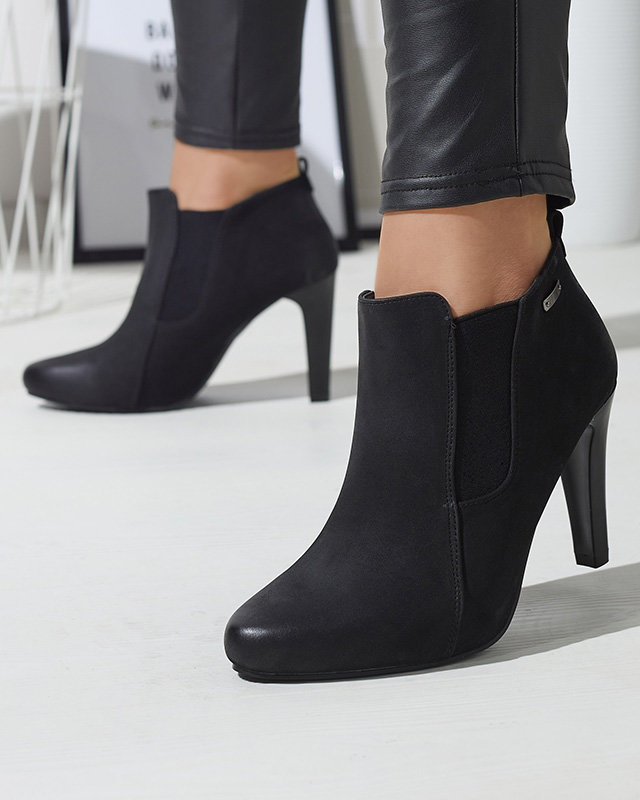 Жіночі високі чоботи на шпильці чорного кольору Loretti - Взуття