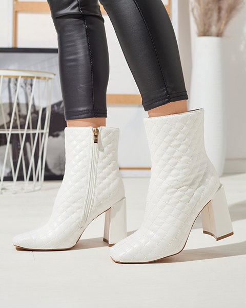 Білі жіночі стьобані чоботи з квадратним носком Wetra - Взуття