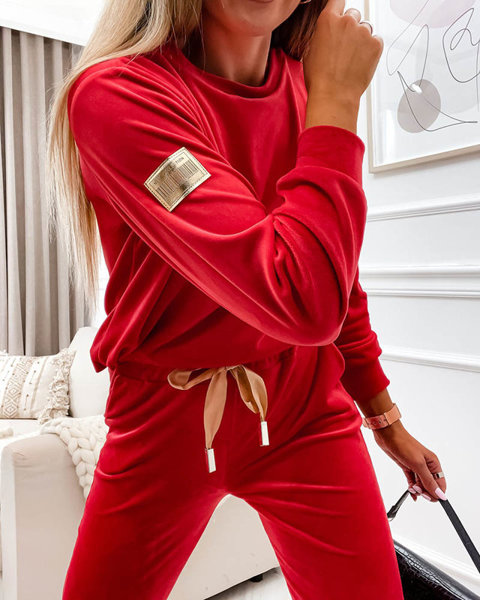 Червоний жіночий велюровий спортивний комплект із золотою нашивкою - Одяг