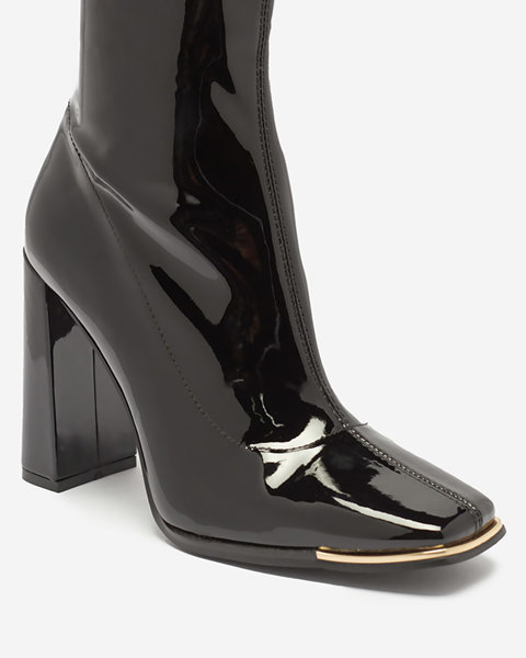 Чорні лаковані жіночі чоботи на посту Rekila - Взуття