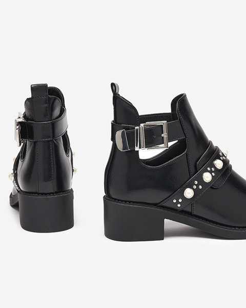 Чорні жіночі чоботи з вирізом Korillo - Взуття