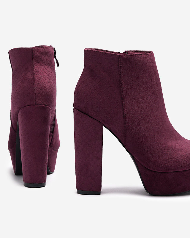 OUTLET Фіолетові жіночі високі чоботи на шпильці Hallisia- Взуття