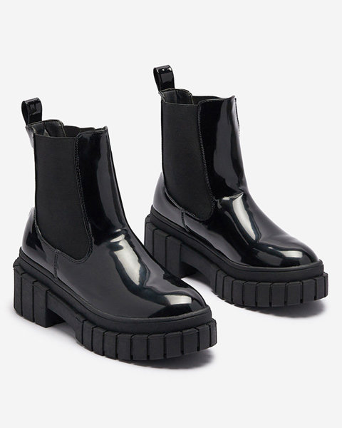 OUTLET Жіночі чорні лаковані черевики на товстій підошві Fazzati-Footwear