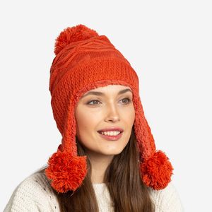 Помаранчева жіноча утеплена шапка з помпоном