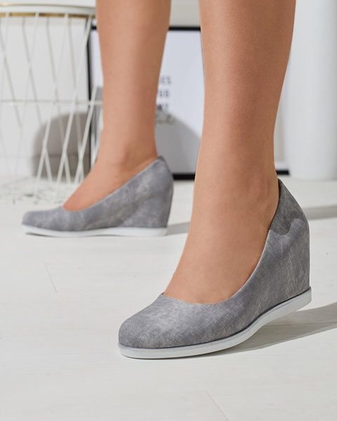 Сірі жіночі туфлі на підборах Kadia - Взуття