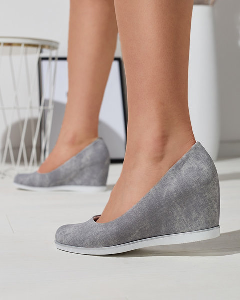 Сірі жіночі туфлі на підборах Kadia - Взуття
