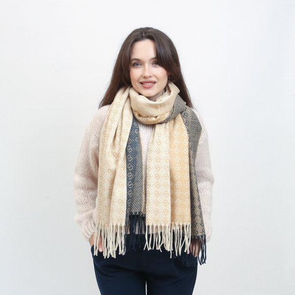 Світло-коричневий візерунчастий жіночий теплий шарф з китицями - Аксесуари