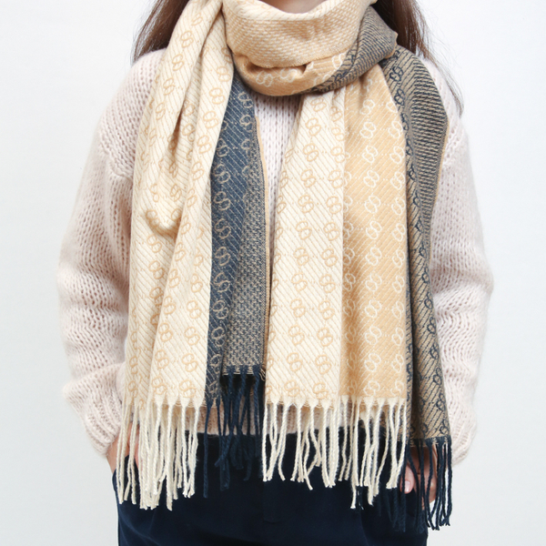 Світло-коричневий візерунчастий жіночий теплий шарф з китицями - Аксесуари