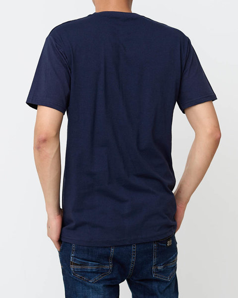 Темно-синя чоловіча футболка з принтом - Одяг