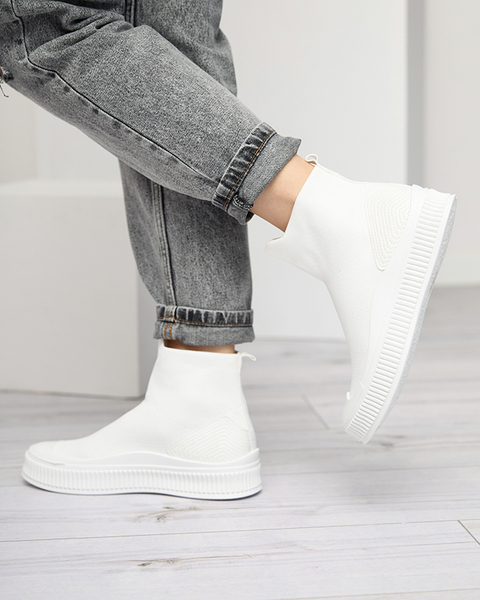 Жіноче спортивне взуття білого кольору Bejoko