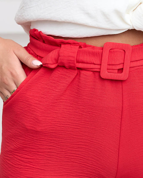 Жіночі червоні шорти з кишенями - Одяг