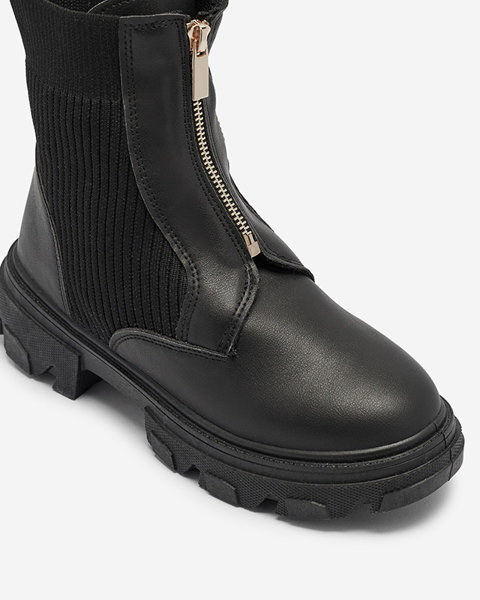 Жіночі чорні черевики на плоскому каблуці Gertoo- Взуття